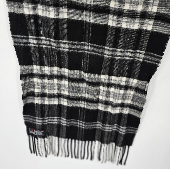 Cashmink Black & White Plaid Scarve - Picture 4 of 4